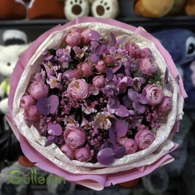 Lavanda Tonlarında Bağ Gül Buketi – Violet Romantika